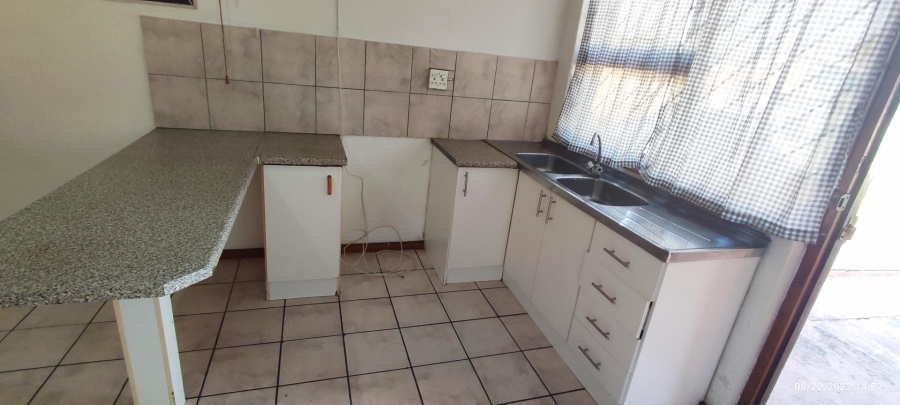 To Let 1 Bedroom Property for Rent in Soneike Western Cape